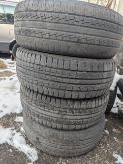 Two Good Pirelli Scorpion 245/50/20