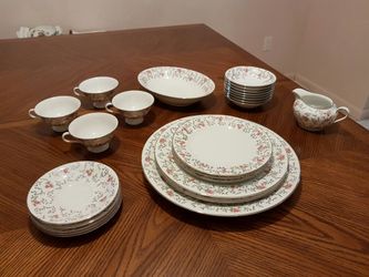 Vintage OSCAR SCHALLER Bavaria china set.