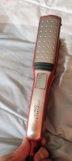 Infiniti Conair Flat Iron