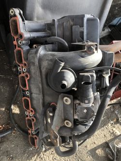 Bmw E46 complete intake manifold sensors ccv