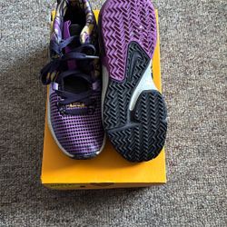Basketball Shoes 
