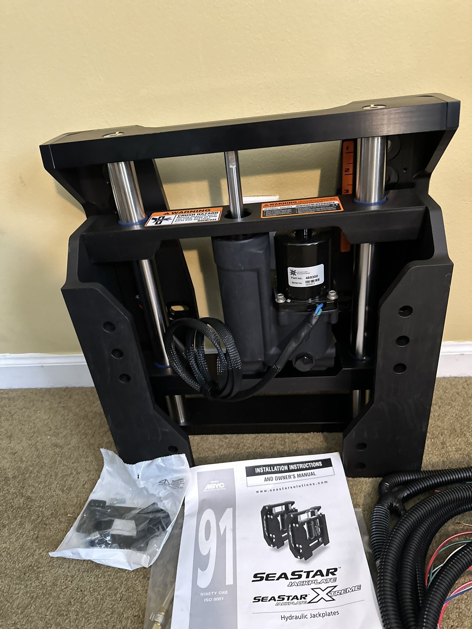 Seastar Hydraulic Jackplate for Sale in Pompano Beach, FL OfferUp