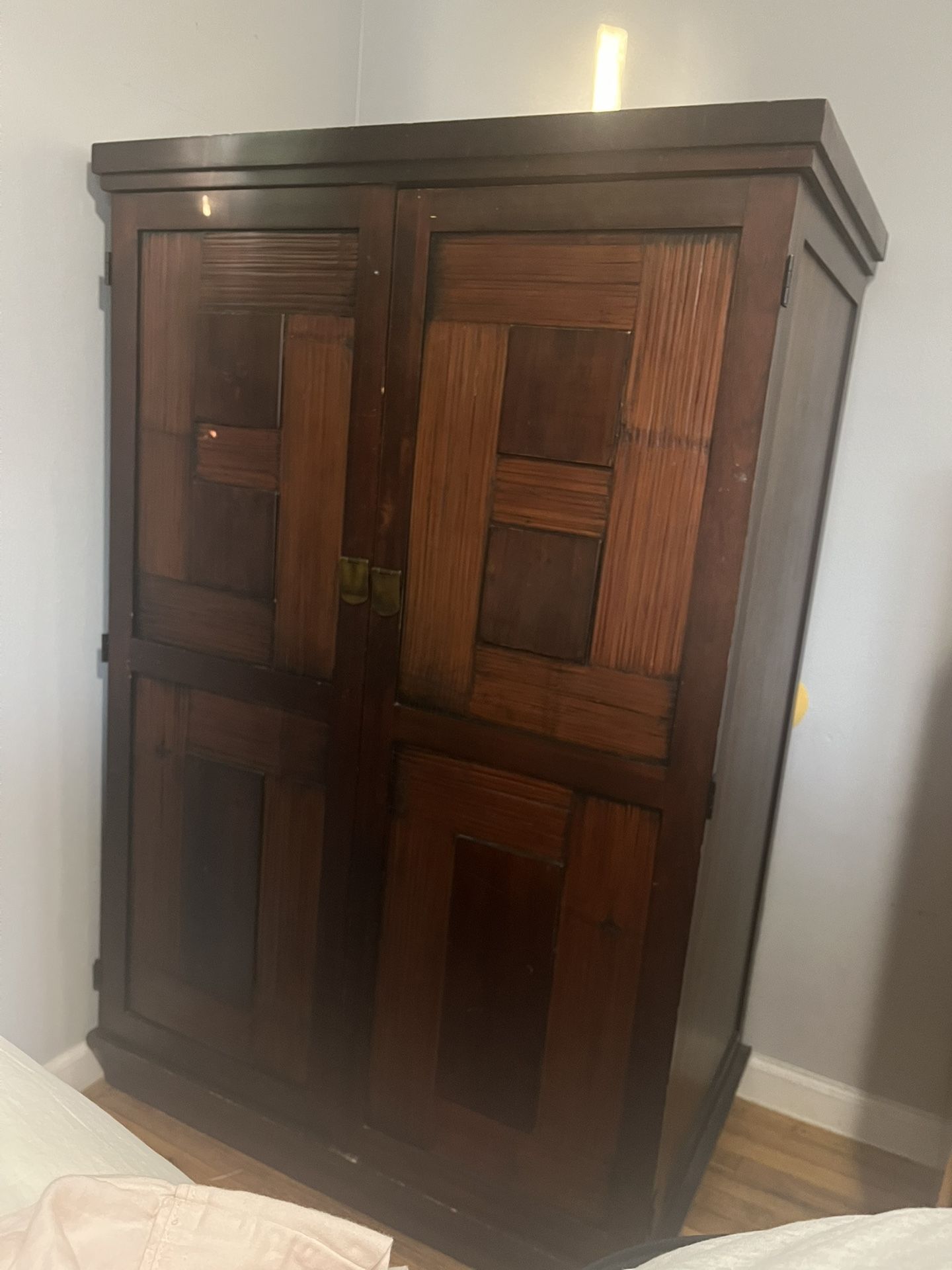 Entertainment Center / Armoire