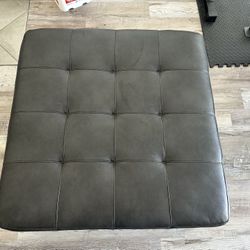 Cindy Crawford, Leather Ottoman