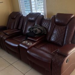Sofa recliner Set NEW IN BOX!