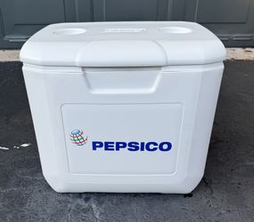 Coleman 30QT chiller / cooler -I do not reply to is this still available-