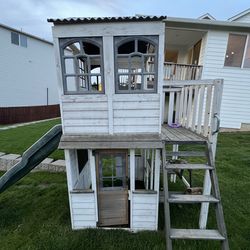 Free kids Kraft play house