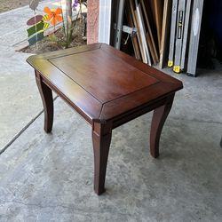 Nightstand table