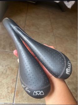 Selle Italia gel flow saddle 10/10 👌🏽