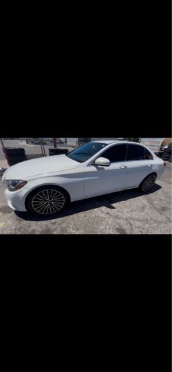 2015 Mercedes-Benz C-Class