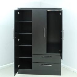 Wardrobe Triple ⚫️ Wardarropa A Estrenar 