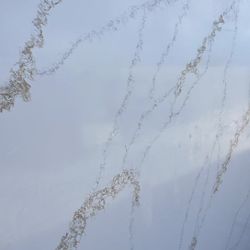 Premium Quartz Slabs – Elegant Calacatta Style & More Available