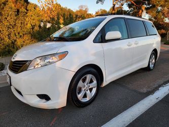 2013 Toyota Sienna