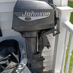 Willing to trade my 98 6hp Johnson for a short shaft 8 -10hp engine pm what u got Hull ma 