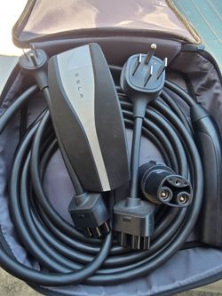 Tesla mobile charger