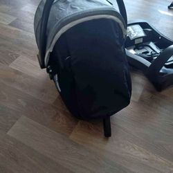 Evenflo Carseat with Base 