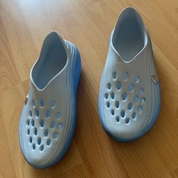 Nike Rejuven8 Size 6Y