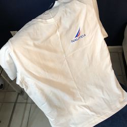 Nautica Large 20$ Men T Shirt Nike Gucci