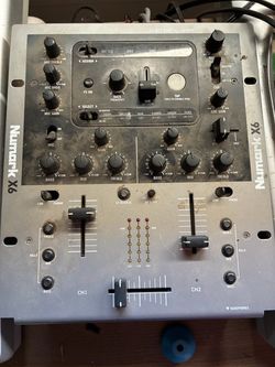 Numark X6 24-Bit Digital DJ Mixer