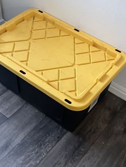 Storage box