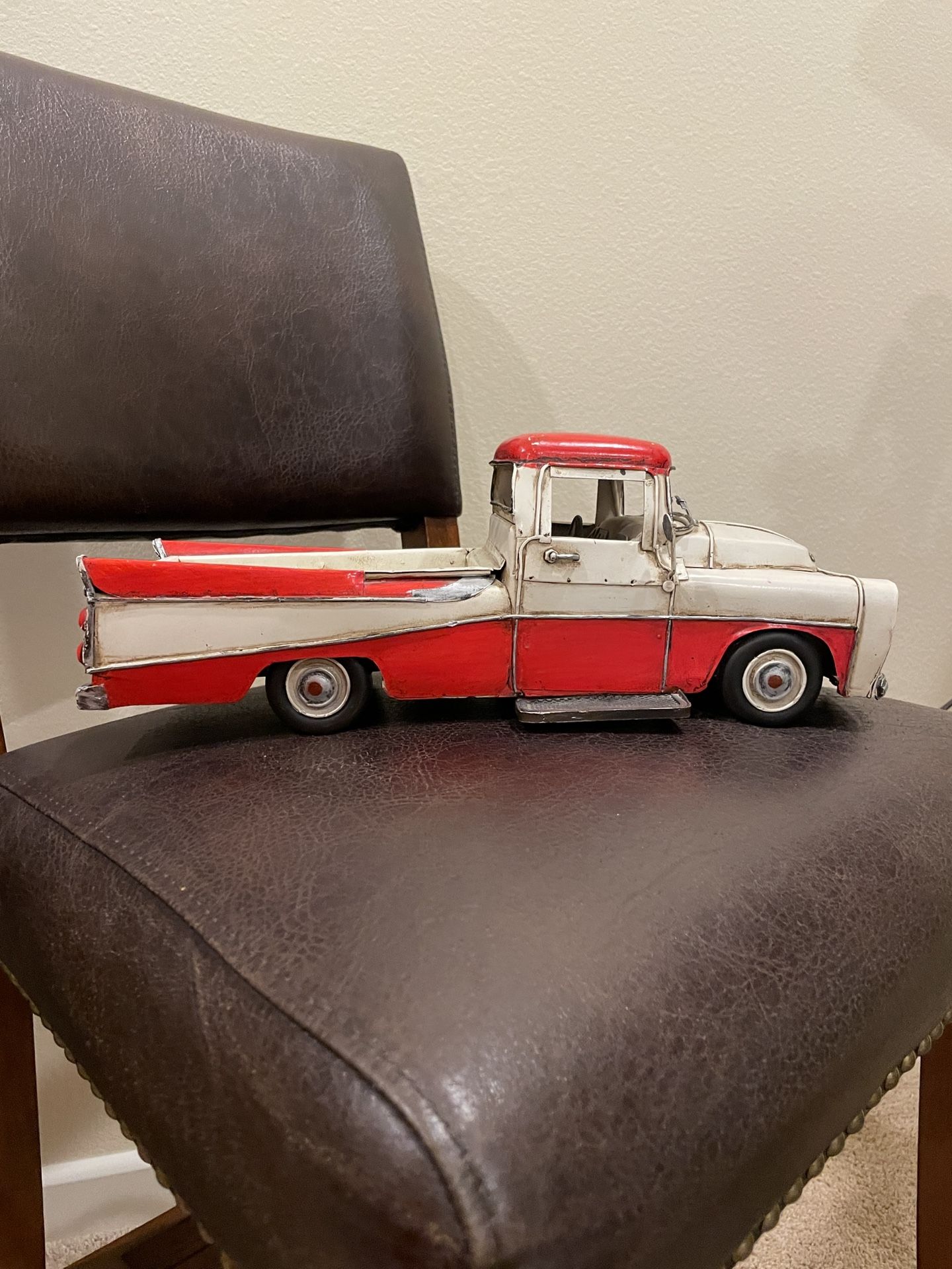 Room Decor Model 1957 Dodge Sweptside Pick-Up Truck - RED/Off White