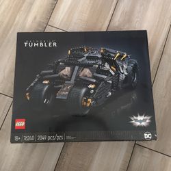 LEGO Batman 76240 Batmobile Tumbler 2049pcs Collector Display Set