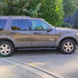 2006 Ford Explorer