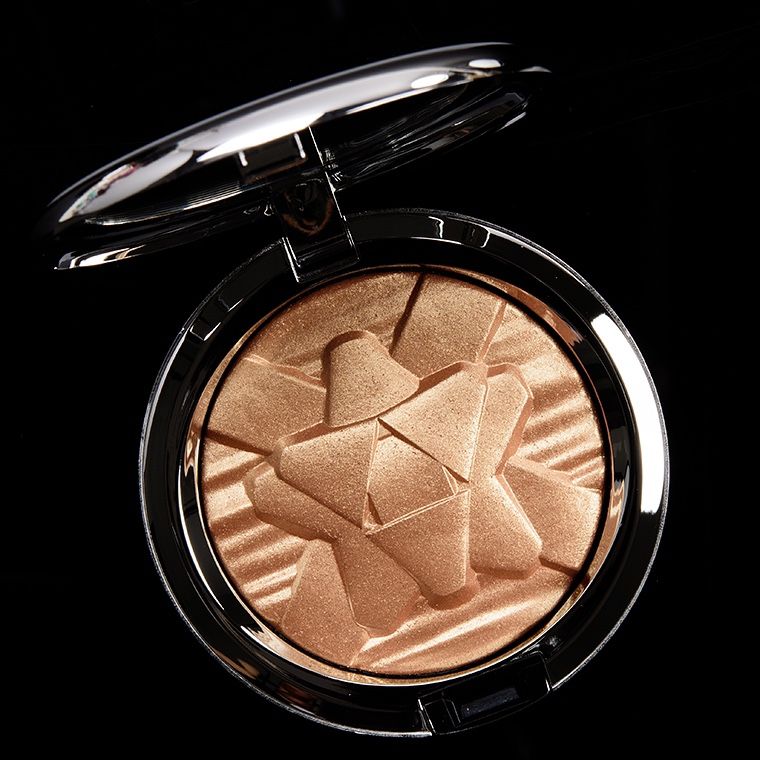 MAC Cosmetics Extra Dimension Skinfinish Highlighter “Oh Darling”