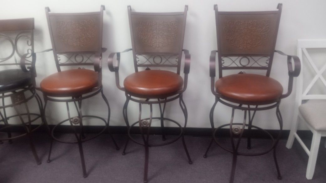 30 Inch Elegant Swivel Bar Stools