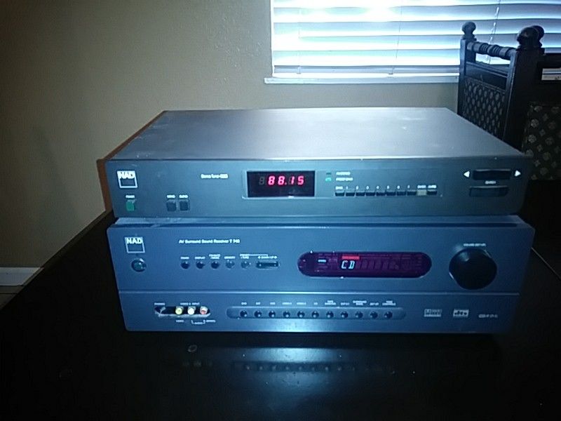 NAD T742 AV RECEIVER & NAD 4225 STEREO TUNER