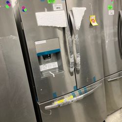 FRIGIDAIRE LFHBTF 26.8-cu ft French Door Refrigerator