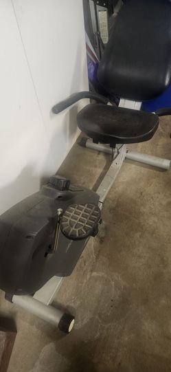 Seated exercise bike