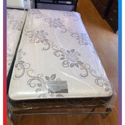 Twin size mattress / Colchon
