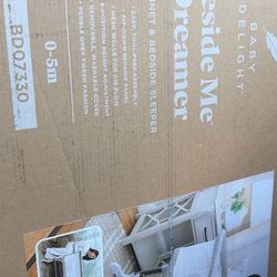 Bassinet BRAND NEW