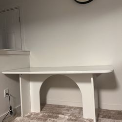 Brand new White arc Dining Table Or Office desk Table 
