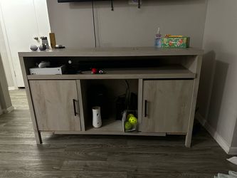 Tv stand
