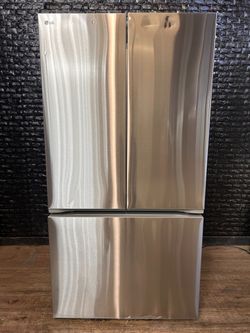 LG REFRIGERATOR w/WARRANTY! R3617A