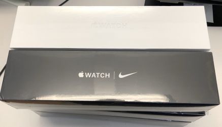 Brandnew Apple Watch series 5 44mm GPS +Cellular