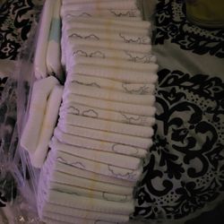 35 Newborn Diapers Swaddlers