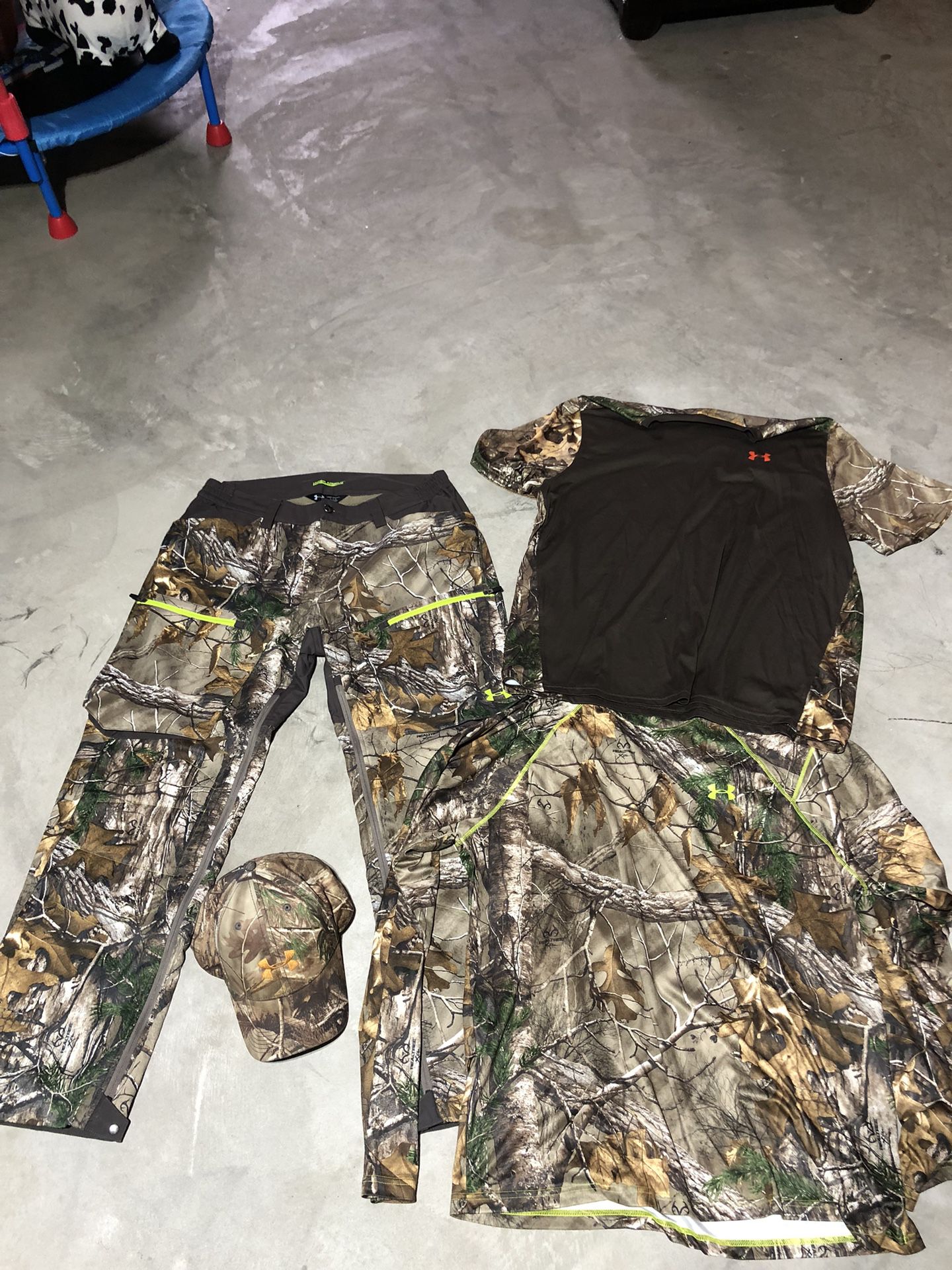 Under Armour Hunting Clothes
