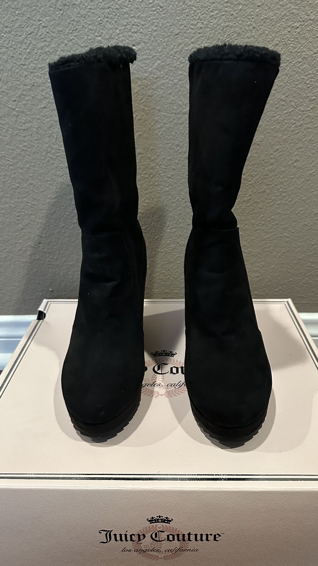 Juicy couture black wedge microfiber boots