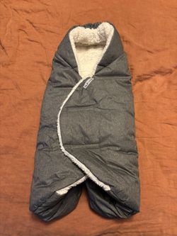 7AM Car seat Or Stroller Wrap (Never Used)