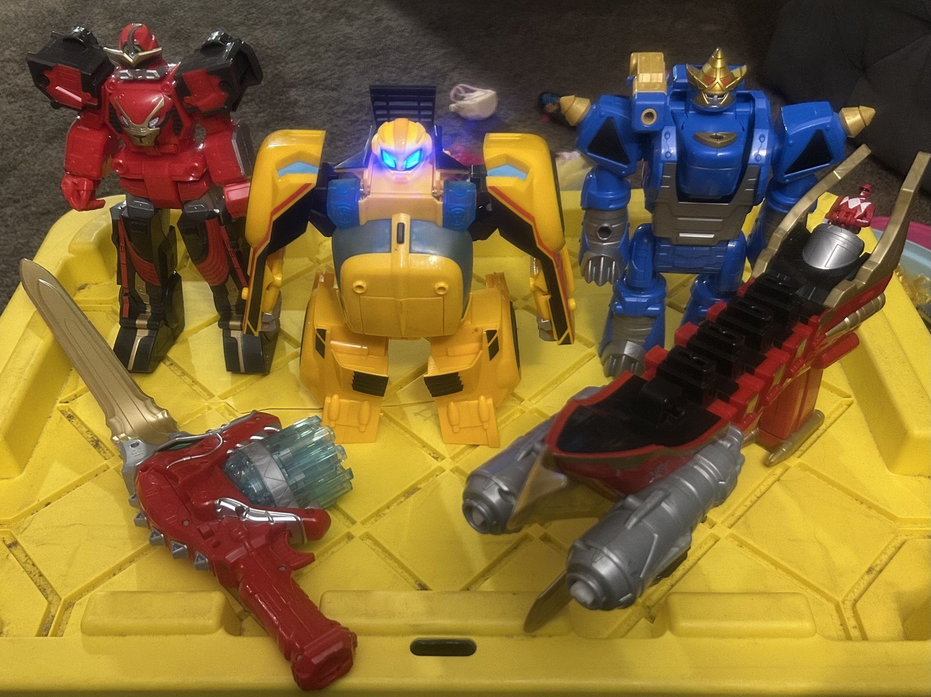3 robot 2 weapon lot Power Rangers/ Transformer