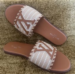 Sandals LV
