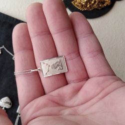 925 Pendant And Chain 