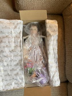 Garden Prayer The Ashton-Drake Galleries 1995 Porcelain Doll