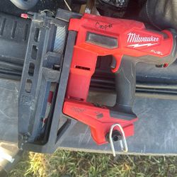 Milwaukee Nailer 