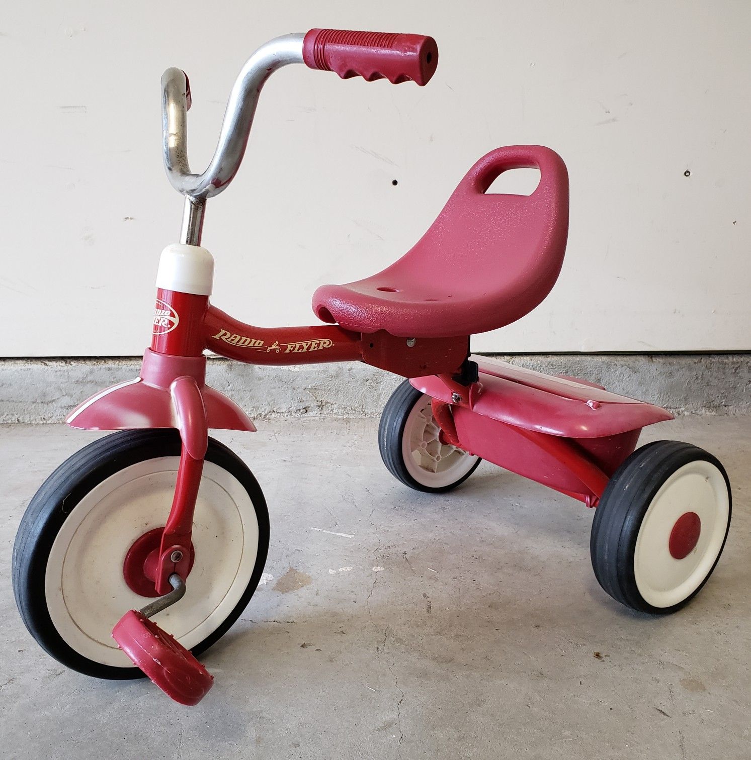 Radio Flyer Classic Red Folding Tricycle - RED*Garage Sale*