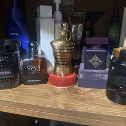 Colones Collection