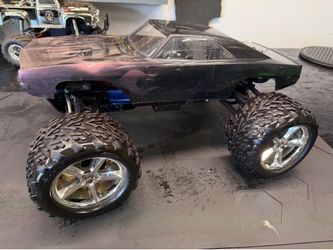 Traxxas Revo 3.3 nitro truck